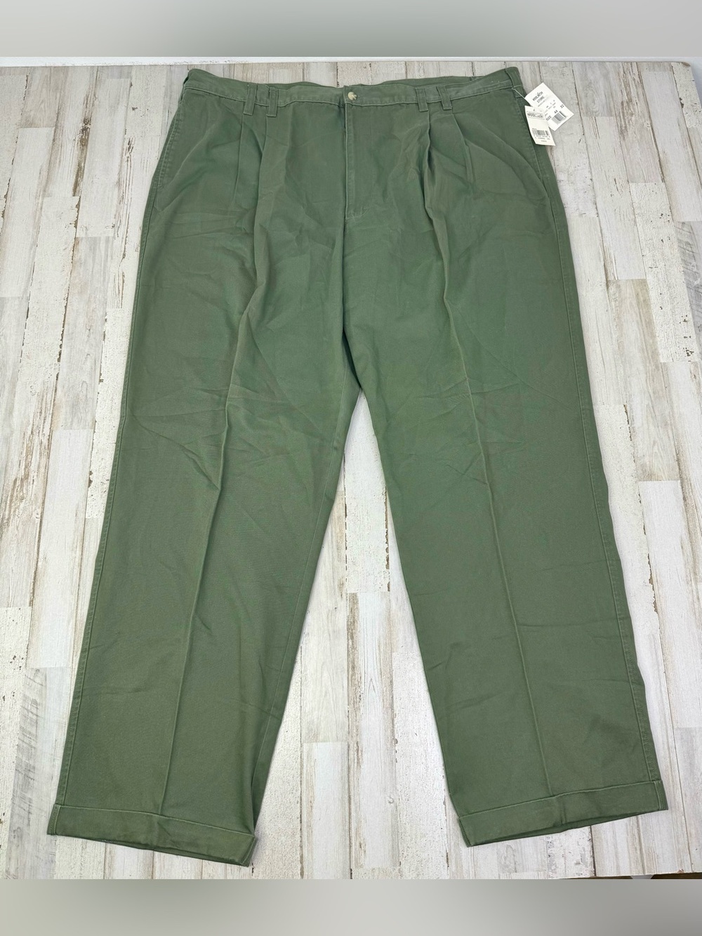 Woolrich Pants Mens 44x32 Green Cotton Khaki Pleated Lightweight NWT